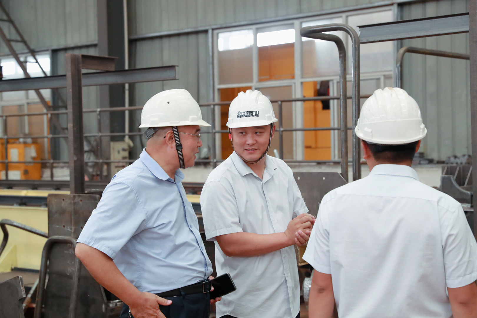 河南省礦山起重機(jī)有限公司 河南省礦山起重機(jī)有限公司