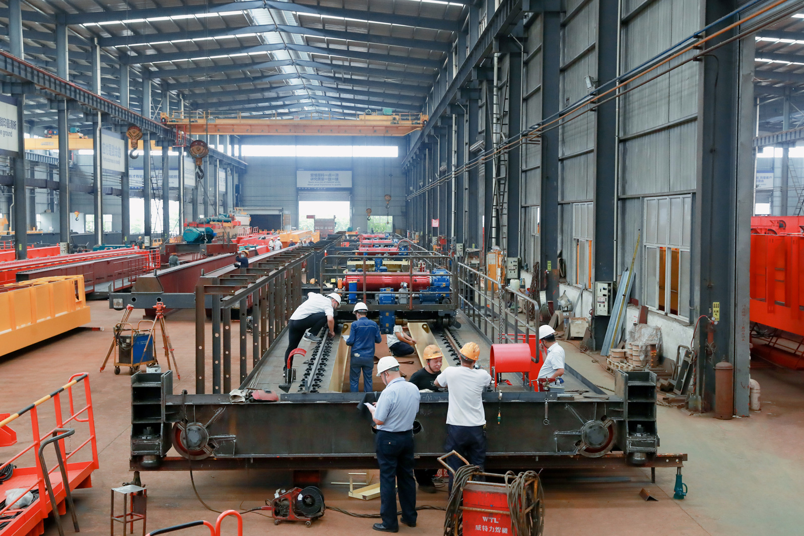 河南省礦山起重機(jī)有限公司 河南省礦山起重機(jī)有限公司