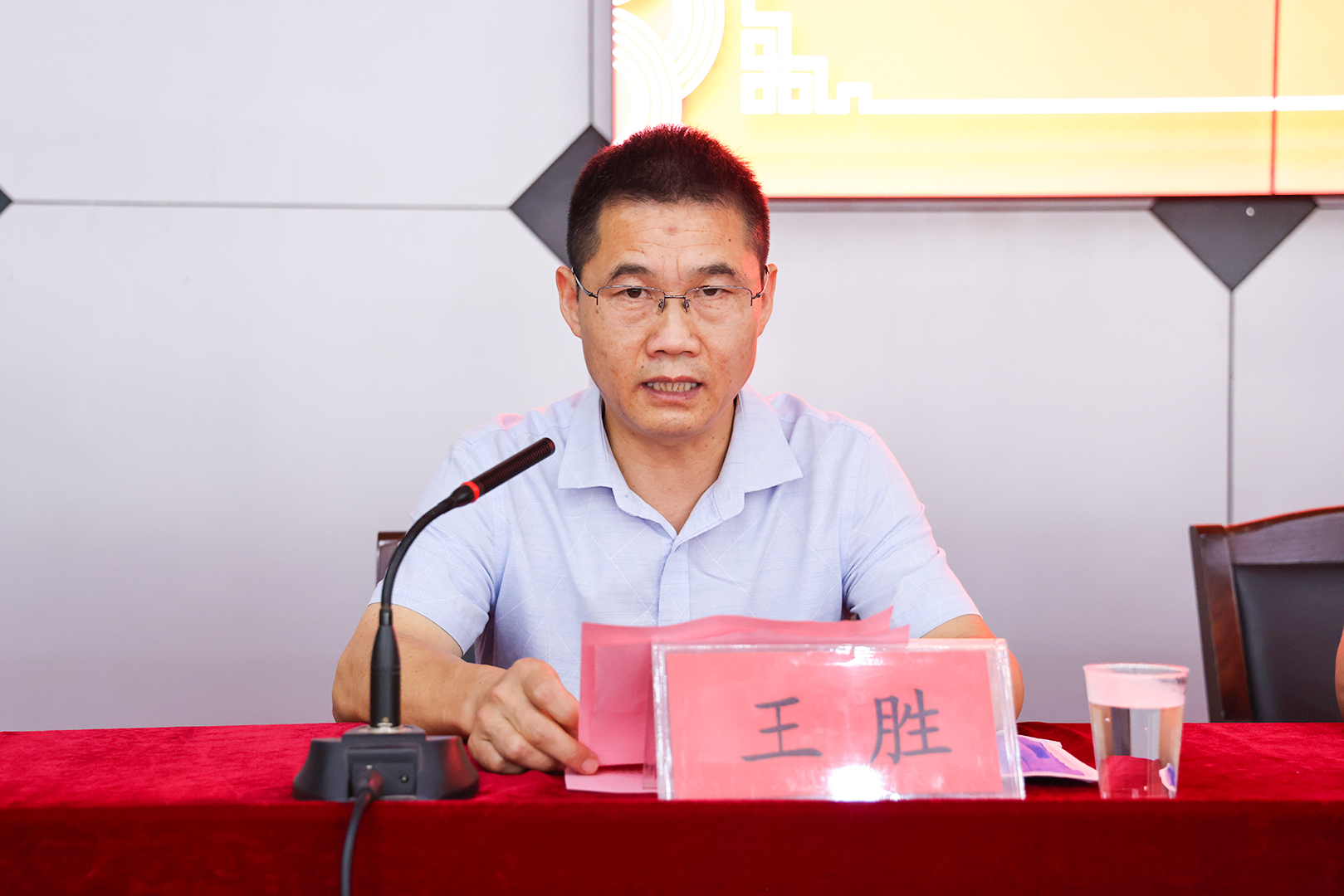 河南省礦山起重機(jī)有限公司 河南省礦山起重機(jī)有限公司